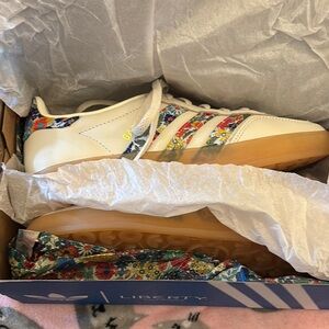 Gazelle Indoor Women's Sneakers